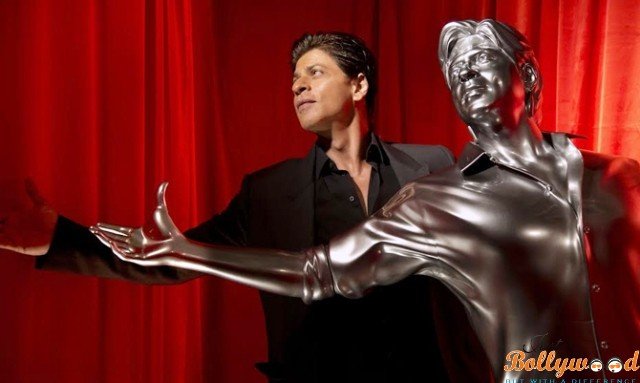 2-3d-shah Rukh Khan statue