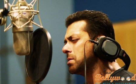 Salman Sings Song for Hero