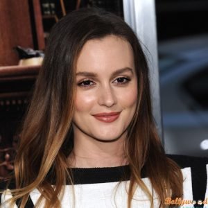 Leighton Meester gives birth