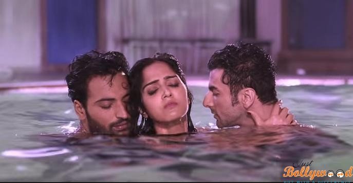 Ishq Junoon Threesome Actress Divya Singh