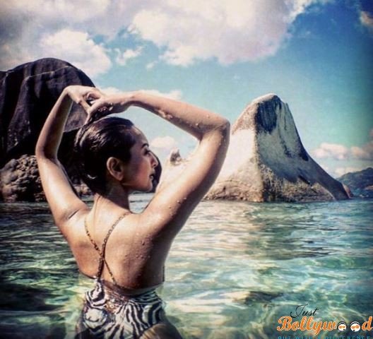 sonakshi-sinha-holiday-pictures
